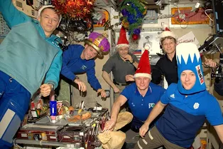 Как космонавты празднуют Новый год и Рождество Как космонавты празднуют Новый год и Рождество