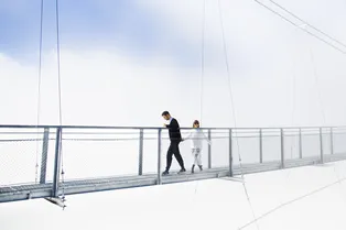 Шагнуть в никуда: 10 стеклянных мостов, которые стоит увидеть хотя бы раз в жизни