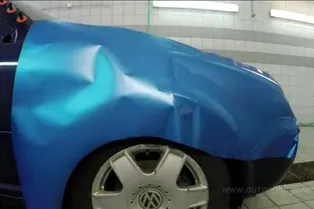 Как завернуть автомобиль в плёнку: эффектный таймлапс Как завернуть автомобиль в плёнку: эффектный таймлапс