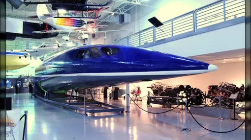 boeing 2707 in exposition of hiller museum