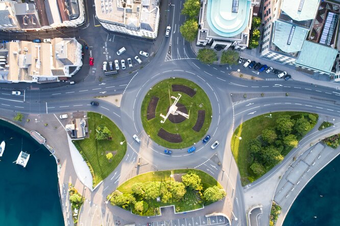 Большинство водителей не сдают на права из-за этого вопроса: самый коварный пункт ПДД