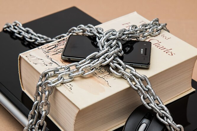 Вслед за 5G в России запретили электронные сим-карты: дешевых тарифов не будет Вслед за 5G в России запретили электронные сим-карты: дешевых тарифов не будет