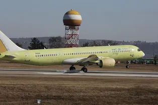 Полёт новейшего МС-21 показали на видео