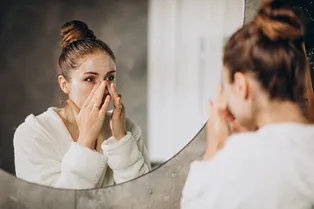 Сухой воздух, перепады температуры и сильный ветер: как перестроить уход за кожей осенью Сухой воздух, перепады температуры и сильный ветер: как перестроить уход за кожей осенью