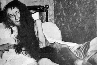 Дикая история родительской «заботы»: как мать-маньячка заперла родную дочь в комнате на 25 лет