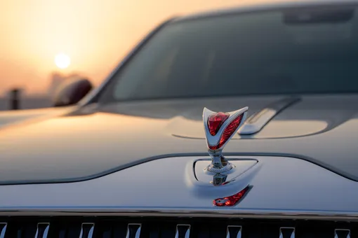 статуэтка на капоте Hongqi Golden Sunflower Guoli Lanting Yayun статуэтка на капоте Hongqi Golden Sunflower Guoli Lanting Yayun