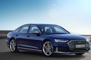 Audi показала флагманскую модель S8 Audi показала флагманскую модель S8