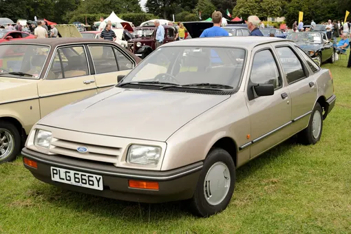 Какой была Ford Sierra: «летающий утюг», в который никто не верил, но все любили Какой была Ford Sierra: «летающий утюг», в который никто не верил, но все любили