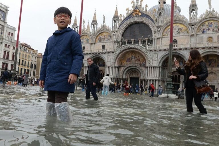 Венеция тонет, и спасти ее в сегодняшнем виде уже не удастся