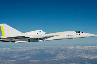 NASA показала фото с ударной волной от сверхзвукового самолета XB-1 на фоне Солнца NASA показала фото с ударной волной от сверхзвукового самолета XB-1 на фоне Солнца