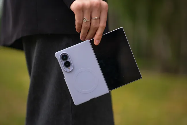 Предъявите свой Galaxy Z Fold8: стоит ли покупать смартфон размером с паспорт