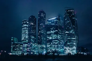 Отдых в оживленных городах увеличивает риск инсульта – все дело в загрязненных улицах
