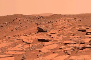 На Марсе есть промытые водой пещеры, где могла развиваться жизнь