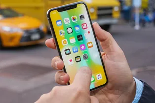iPhone X возвращается на рынок
