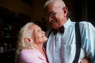 Ученые: по объятиям можно понять, если у вас дружба или любовь с человеком