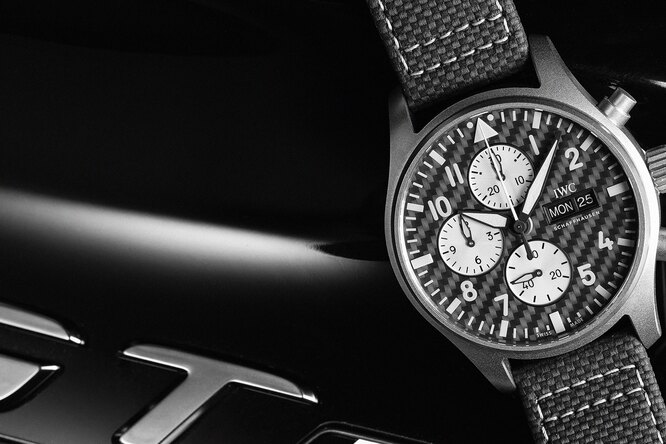 IWC Schaffhausen и Mercedes-AMG объявляют о выпуске нового хронографа IWC Schaffhausen и Mercedes-AMG объявляют о выпуске нового хронографа