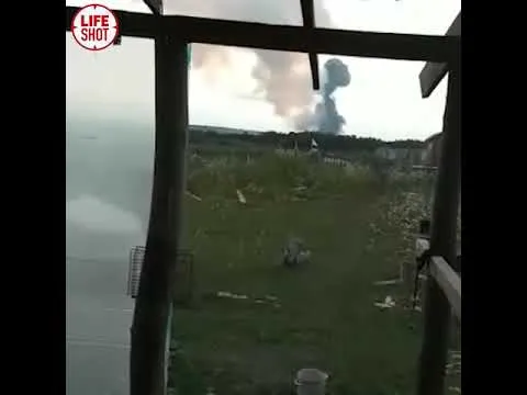 Нажми и смотри