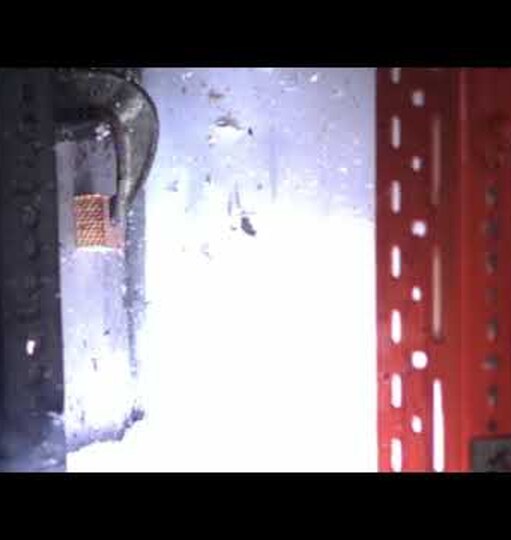 Металлическая пена оказалась лучше брони