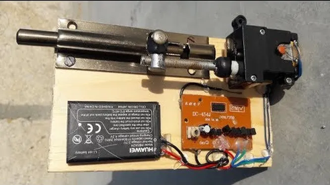 Нажми и смотри