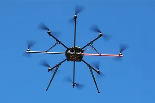 В «Ростехе» создали ударные мультикоптеры с гранатометами и огнеметами