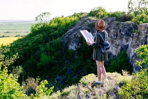 Литературное путешествие: 5 книг, где действие разворачивается в необычных локациях Литературное путешествие: 5 книг, где действие разворачивается в необычных локациях