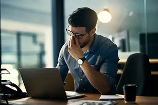 Как не испортить себе глаза при работе за компьютером: 6 правил, которые должен знать каждый Как не испортить себе глаза при работе за компьютером: 6 правил, которые должен знать каждый