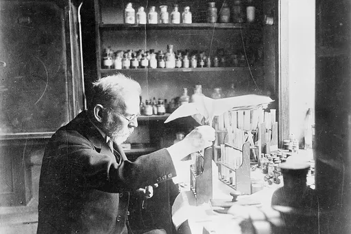 Он лечил не рак: кто и как придумал химиотерапию