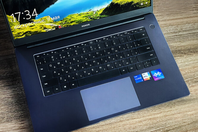 Мощно и стильно: обзор ноутбука Honor MagicBook 15
