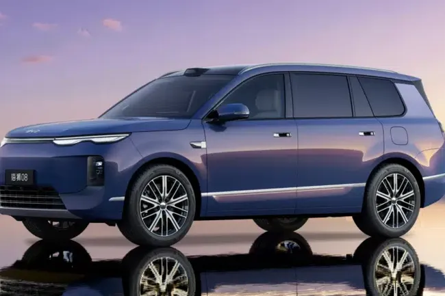 Огромные экраны и батареи на 1000 вольт: BYD делает крутой поворот на Пекинском автосалоне-2026