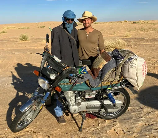 Проводник, который помог ученым найти кости динозавра