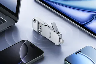 Lexar выпустила D70E: необычный портативный SSD с выходами USB-C и USB-A Lexar выпустила D70E: необычный портативный SSD с выходами USB-C и USB-A