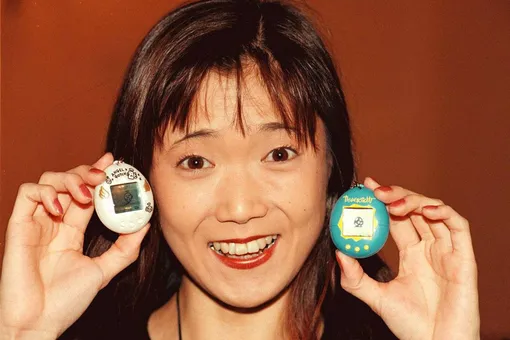 кто придумал тамагочи фото Аки Маита Аки Майта