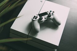 Вот почему сейчас лучше купить PlayStation 4, а не ждать PlayStation 5