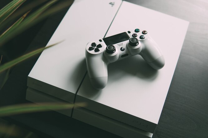 Вот почему сейчас лучше купить PlayStation 4, а не ждать PlayStation 5 Вот почему сейчас лучше купить PlayStation 4, а не ждать PlayStation 5