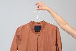 Как почистить пуховик без стирки: собрали самые популярные лайфхаки от DIY-мастеров