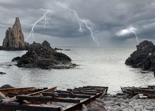 Шторм с грозой Шторм с грозой