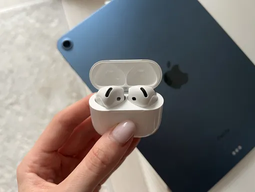 AirPods 4 AirPods 4