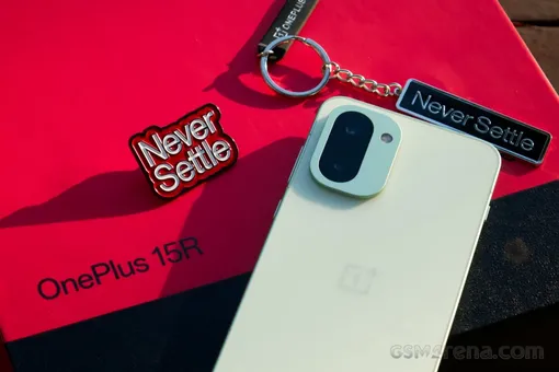 Первые обзоры смартфона OnePlus 15R: он выйдет уже 17 декабря Первые обзоры смартфона OnePlus 15R: он выйдет уже 17 декабря