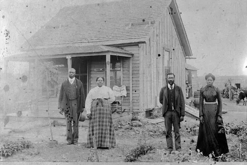 Как в 1879 году тысячи чернокожих американцев решили избежать дискриминационной политики на Юге и отправились на Запад