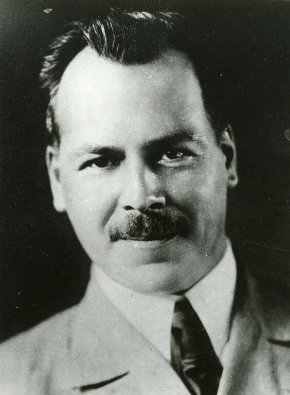 Спас мир, но не смог спастись сам: как Николай Вавилов создал учение об иммунитете растений