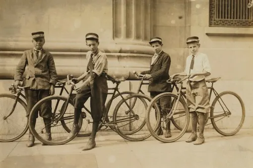cyclists early XXth century
