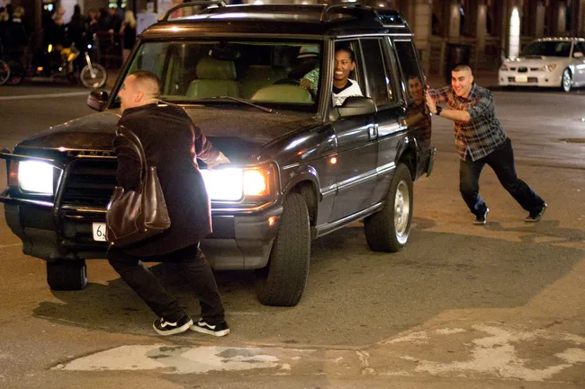 Как убрать с дороги сломавшуюся машину с АКП — 2 главных способа и 1 лайфхак на трудный случай