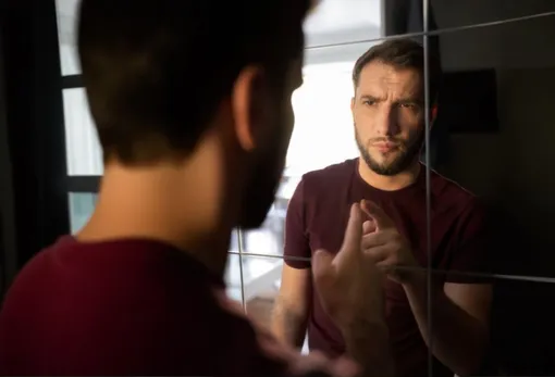 Как двигать ушами