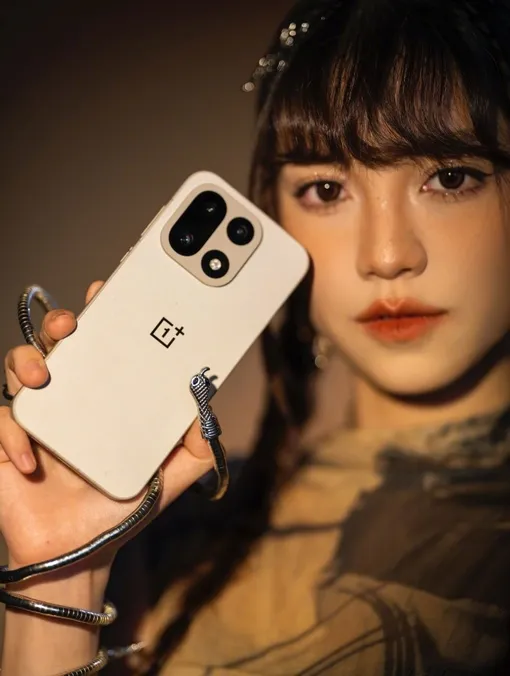 Флагманский смартфон с большим экраном AMOLED и Snapdragon 8 Elite Gen 5