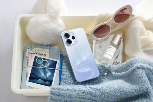 OPPO Reno 15 OPPO Reno 15