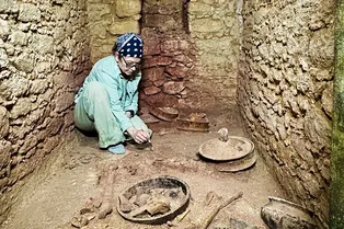 В джунглях Белиза нашли гробницу царя майя, основавшего 460-летнюю династию В джунглях Белиза нашли гробницу царя майя, основавшего 460-летнюю династию