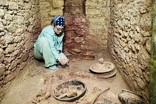 В джунглях Белиза нашли гробницу царя майя, основавшего 460-летнюю династию В джунглях Белиза нашли гробницу царя майя, основавшего 460-летнюю династию
