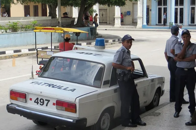 В этой стране старые «Жигули» продают за $15 000: угадайте, что это за место