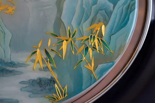 расписанные деревянные панели в салоне Hongqi Golden Sunflower Guoli Lanting Yayun расписанные деревянные панели в салоне Hongqi Golden Sunflower Guoli Lanting Yayun