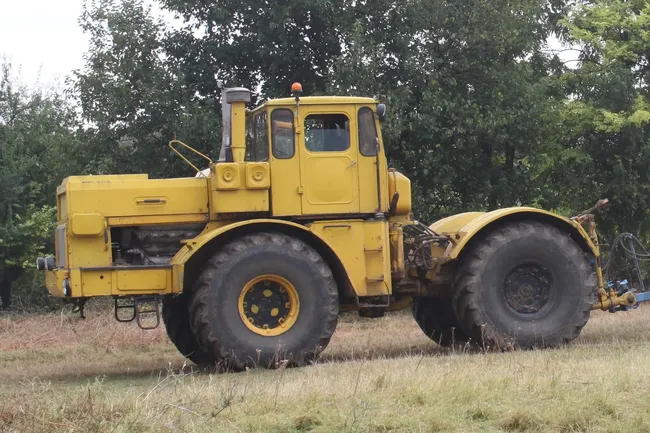 Ученые 21 века объяснили, как советские трактора «Кировец» разрушали почву